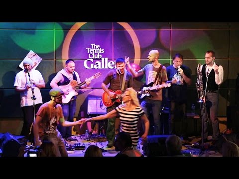 Видео: Андрей Козловский и "Шаровый квадрат".  Концерт в ТК "Галерея"