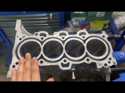 Видео: Хендай Туксан 2018 G4NA 2.0 .расход масла и потертая поршневая.расточка цилиндров в 0.50.