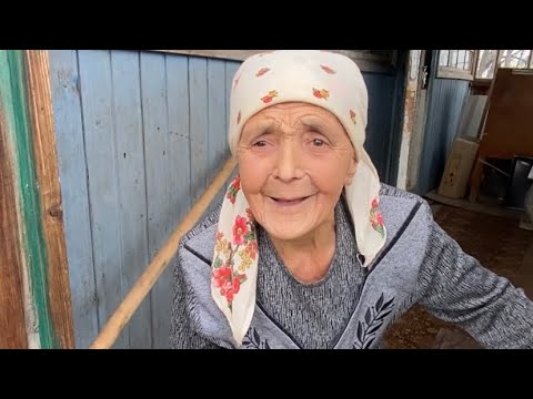 Видео: Сөйләшеп утырган җирдән Хиффә әби җырлап җибәрде🥹җырлавы ошаса 🫶🏻бас.