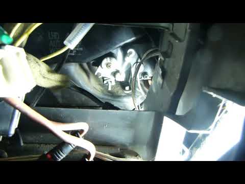 Видео: Mitsubishi Carisma не греет климат Лечим