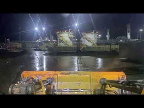 Видео: Работа Вахтой,Гружу Машину,Вынимаю Песок,Зачем горит Факел,Любимая Работа,Суровый Ямал,Север,Ямал,