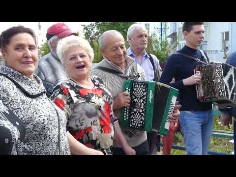 Видео: Новости из сквера гармонистов г Орла Часть 2. 19. 05. 2024.