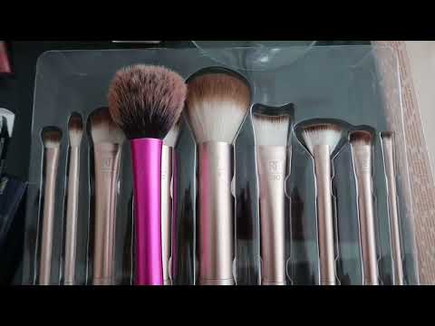 Видео: Новые кисти от Real Techniques 🌺 дозатор Estee Lauder 🌺 нюдовый карандаш Kiko ❤ THEJULIASWORLD