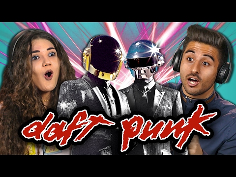 Видео: СТУДЕНТЫ РЕАГИРУЮТ НА DAFT PUNK