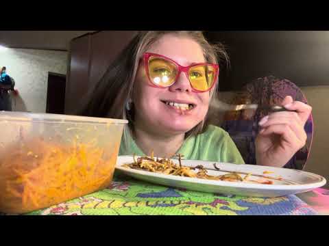 Видео: МУКБАНГ СВИНОЖОР С КОТОМ КУЗЕЙ ОПЯТЬ ВСЯКУЮ ДИЧЬ БАЗАРЮ