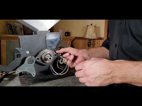 Видео: Замена вала подачи шнека печи Harman