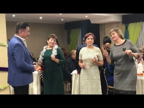 Видео: Ришат Галиханов с красивой песней на Новоонем вечере в Уфе