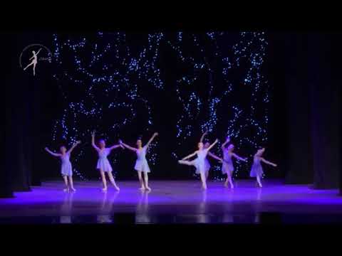 Видео: Классический танец. Балет для детей.  Хореографический номер "Роса"