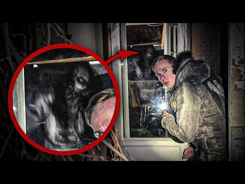 Видео: ВЕДЬМА ЗАСТАВИЛА ПОЖАЛЕТЬ ЧТО ЗАШЛИ В ЕЕ ДОМ. САМАЯ СТРАШНАЯ НОЧЬ В ДОМЕ ВЕДЬМЫ