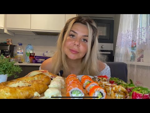 Видео: МУКБАНГ роллы 🍣 как мы отдохнули в отпуске 🌊 😎 🌴