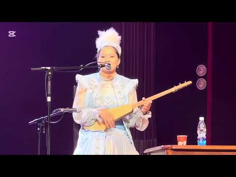 Видео: Кубат Тукешовдун шакирттеринен кыз жигиттин укмуш айтышы.