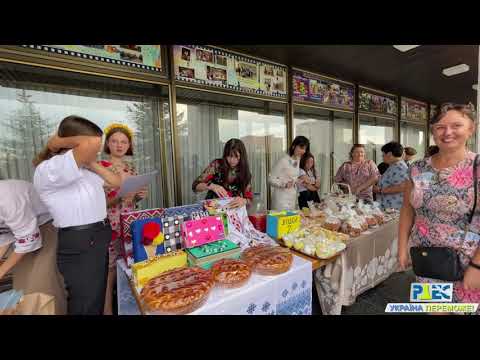 Видео: Благодійний ярмарок: у Вараші збирали гроші для ЗСУ