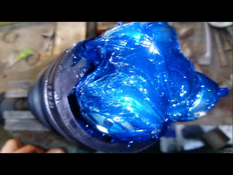 Видео: Для чего опытные автомобилисты не меняют смазку в ШРУСах