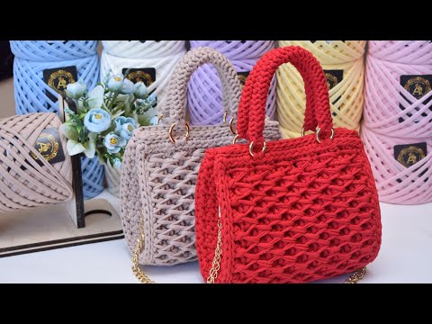 Видео: Crocheted bag with honeycomb pattern It's impossible not to fall in love Вязаная сумка с узором соты