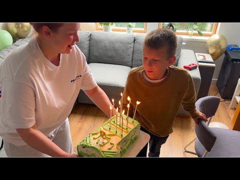 Видео: День Рождения Льва.Прогулка на велосипедах)