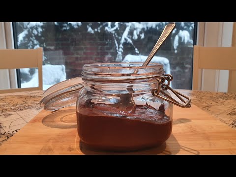 Видео: Домашна Нутела 🌰👨‍🍳 / Homemade Nutella from scratch 🌰👨‍🍳