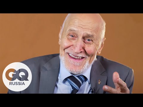 Видео: Николай Дроздов рассказывает, что делать, если вы встретили змею