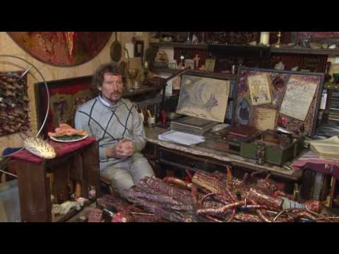 Видео: Искусство, абсурд и вымышленные миры