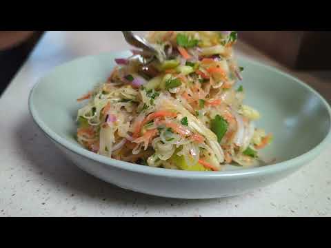 Видео: КВАШАНА КАПУСТА і ЯБЛУКО Секрет до ЧУДЕСНОГО салату!