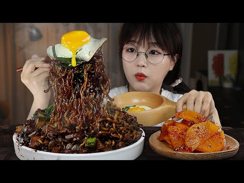 Видео: АСМР ЕДА Специальная черная лапша | MUKBANG