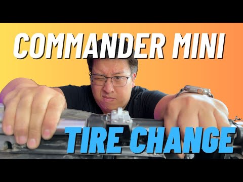 Видео: Замена шин Commander Mini