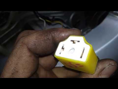 Видео: Nissan Micra K11 - косметический ремонт Ч4