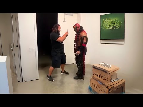 Видео: Полезные моменты WWE, заснятые на камеру