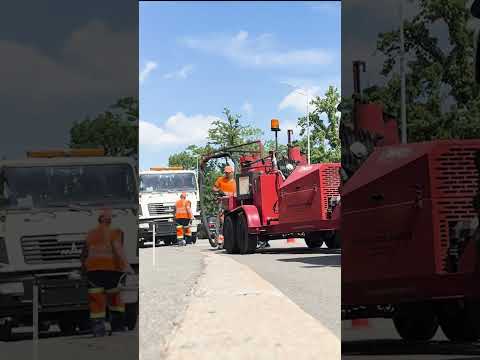 Видео: 👷Із початку року на столичних дорогах ліквідували 144,7 км тріщин асфальтобетонного покриття