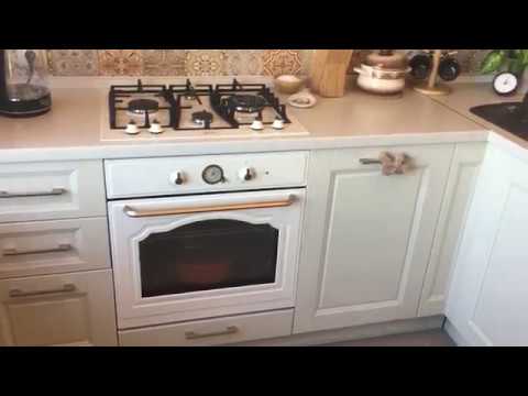 Видео: Маленькая функциональная кухня в классическом стиле от фабрики MELA