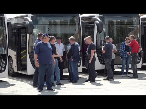 Видео: На улицы Новосибирска выйдут 40 новых автобусов // "Новости 49" 29.06.21