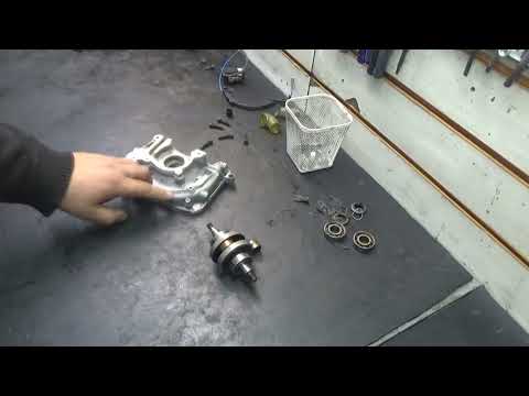 Видео: Husqvarna 545 RX/FX  Стружка за воздушным фильтром.