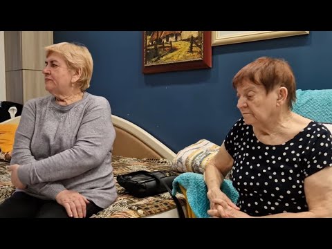 Видео: 📢ПАРОДИЯ Голосами НАДЮХИ  и ТАНЮХИ👩‍❤️‍💋‍👩! Беседа "подружОк" про Днюху ЛЕОНТИЕВНЫ!🤣 [Часть1]