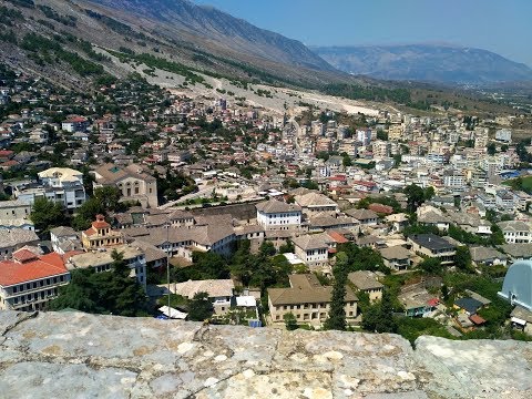 Видео: АЛБАНИЯ / ЭКСКУРСИЯ В ГОРОД - КРЕПОСТЬ ГИРОКАСТРА