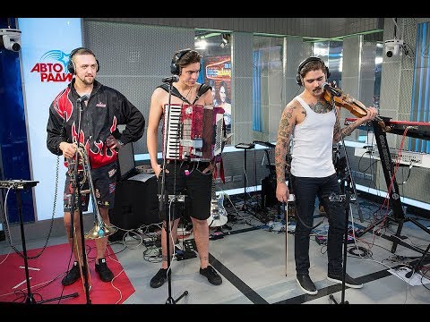 Видео: THE HATTERS - Романтика (Медлячок) LIVE @ Авторадио