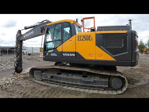 Видео: Различные экскаваторы Volvo и одна очень интересная особенность