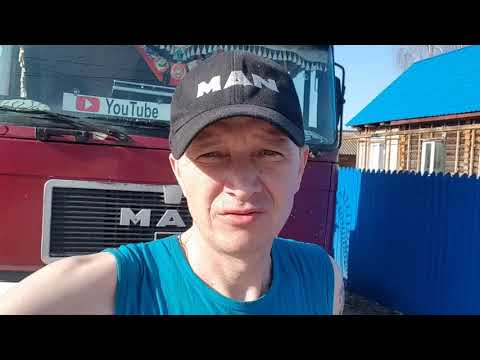 Видео: Стол,полка в Ман , исправил косяк с плиткой во дворе...