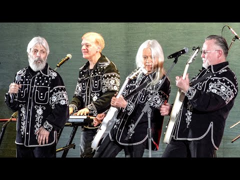Видео: ЗОЛОТОЙ РАССВЕТ  (2025 г. Кремль)(Альберт Хаммонд - Леонид Дербенёв, 1974 г.) ВИА "Добры Молодцы"