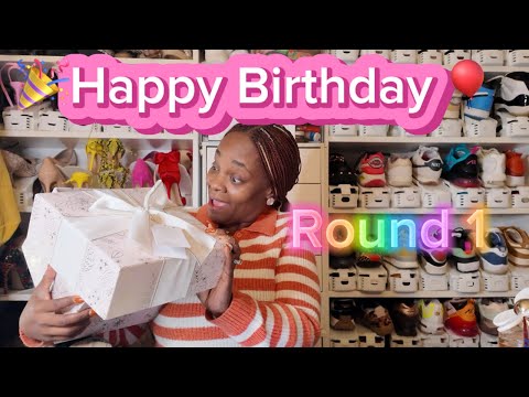 Видео: Раунд 1 🧁 ОГРОМНЫЙ перелет ко дню рождения Дуни и Бурка #деньрождения #распаковка #перелет #семья...