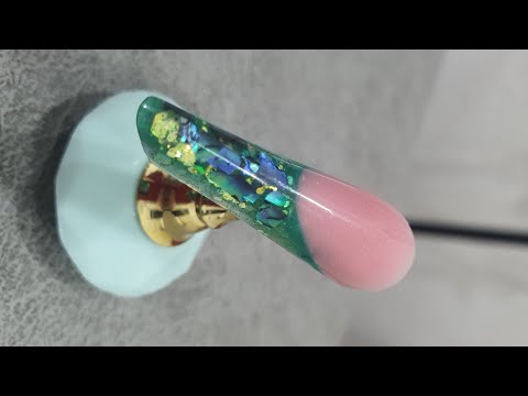 Видео: 2️⃣4️⃣ наращивание ногтей/выкладной френч/ выкладной френч на Верхние формы/дизайн ракушка