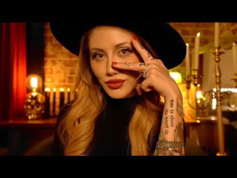 Видео: Человек, с которым вы не общаетесь, скучает ли он по вам? Выберите карту → Гадание на Таро для яс...