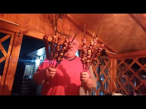 Видео: ДАЧА/НАПАХАЛИСЬ А ТЕПЕРЬ МОЖНО И ОТДОХНУТЬ/ЖАРИМ ШАШЛЫК ИЗ УТКИ/КОНЬЯЧОК И ТАНЦЫ МЫ ВСЕ ГОРЫ СВЕРНЁМ