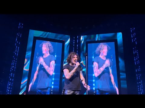 Видео: Xolidayboy — Комплименты // Москва, 08.03.2024