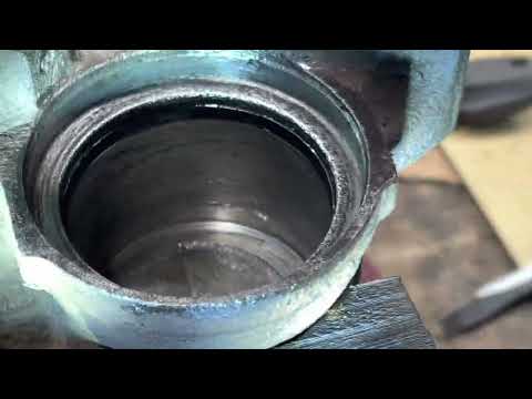 Видео: Переборка суппорта Форд эскорт (bendix)