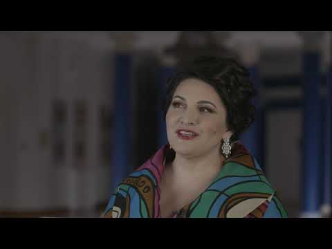 Видео: Хибла Герзмава – интервью и премьера песни "Исхароузеи"