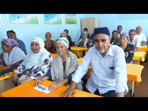 Видео: Хожели. Мектепти питкергенине 50 жыл болған класласлар дийдары