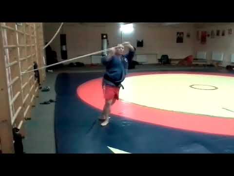 Видео: Бросок через спину. Бросок через плечо. Подготовительные упражнения.