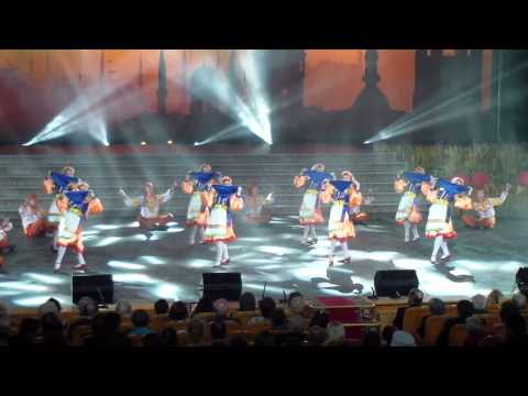 Видео: Танец некрасовских казаков "Измирская"