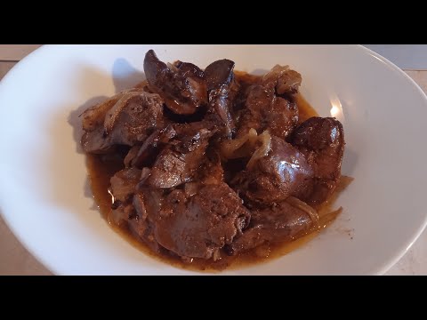 Видео: Пилешки дробчета с лук на фурна. Chicken livers with onions in the oven.