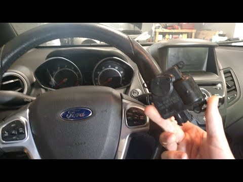 Видео: Как заменить щелкающий привод двери Ford Fiesta ST Blend