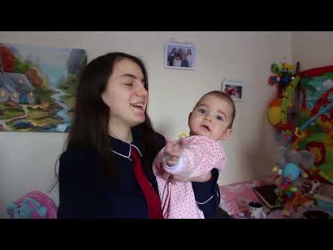 Видео: VLOG Алиса пробует ЕДУ. Рум тур. Сняли квартиру Насте и Кате!!!